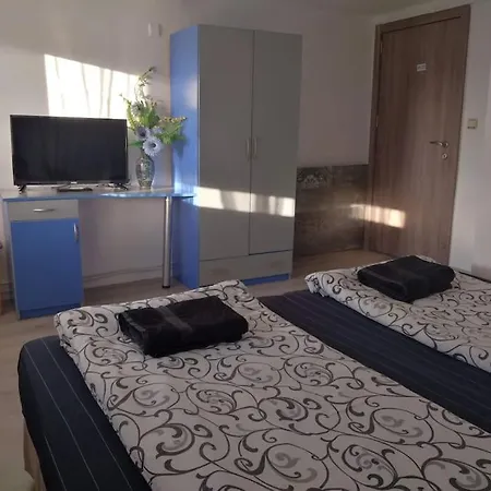 Hotel графити *