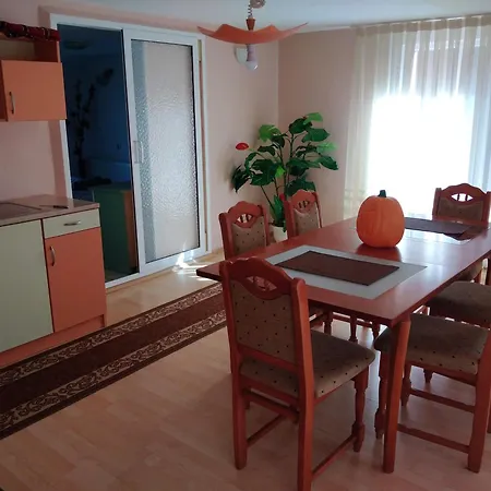 Hotel графити Dospat